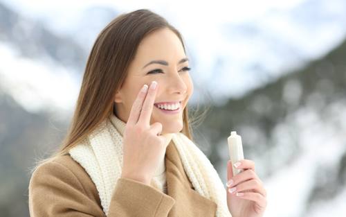 Algunos consejos para reducir los efectos del frío en tu piel, consulta en tu centro de belleza